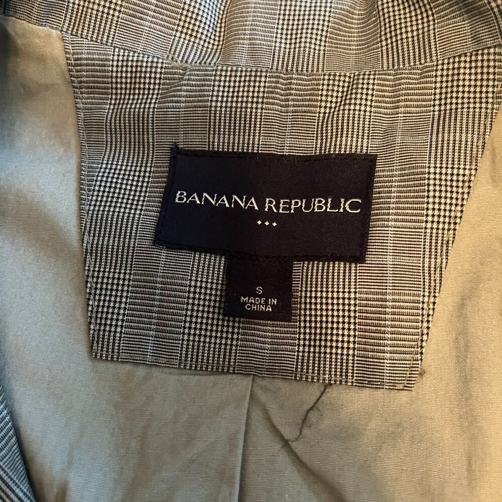 Lightweight Jacket by Banana Republic - Men's Small - Picture 3 of 4